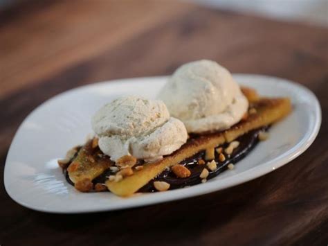 caramelized-banana-split-sundae-recipe-tia-mowry image