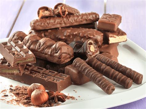 10-candy-bars-you-can-make-at-home image