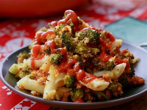 broccoli-mac-and-cheese-recipe-molly-yeh-food image