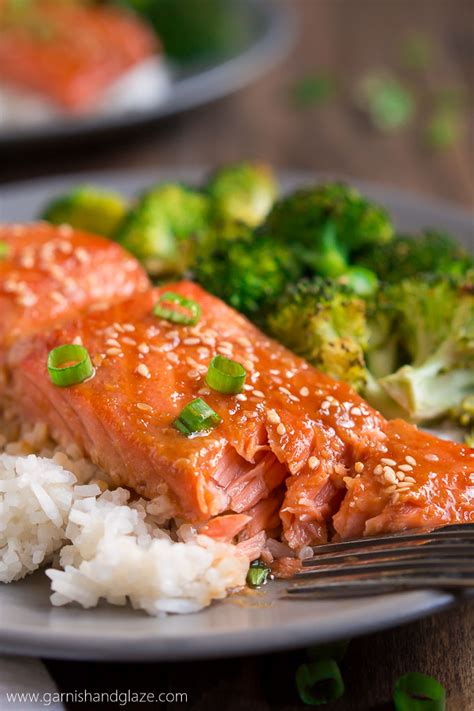 one-pan-sesame-ginger-salmon-and-broccoli-garnish image