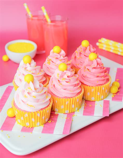 pink-lemonade-cupcakes-complete-with-pink-lemonade image