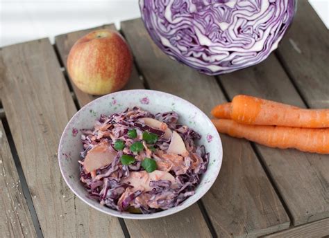 coleslaw-with-red-cabbage-and-apples-nordic-food image