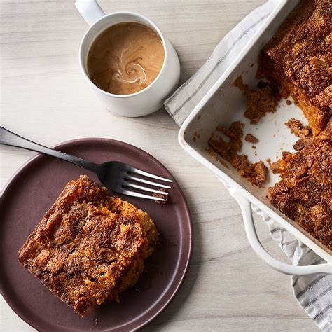 easy-pumpkin-dump-cake-with-streusel-topping image