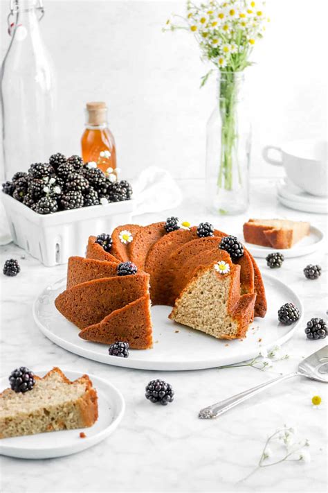 blackberry-apple-spice-cake-bakers-table image