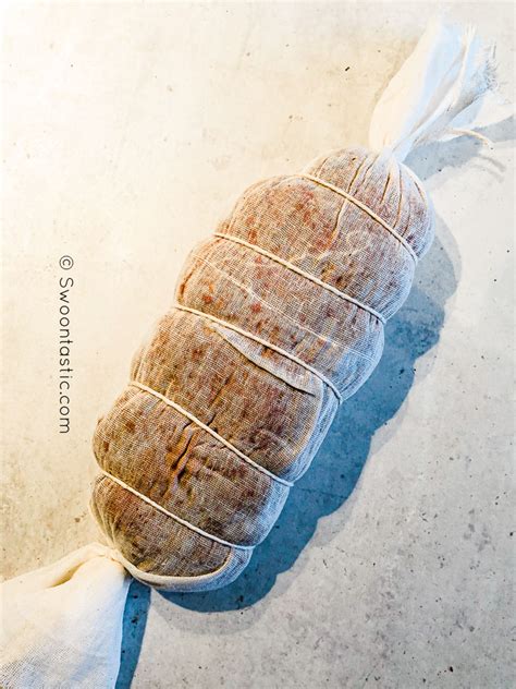 how-to-make-the-perfect-seitan-roast-vegan-swoontastic image
