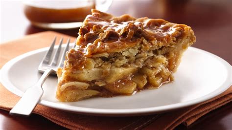 caramel-apple-streusel-pie-recipe-pillsburycom image