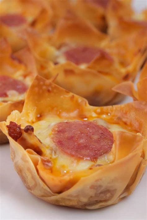 easy-pizza-cups-best-homemade-wonton-pizza image