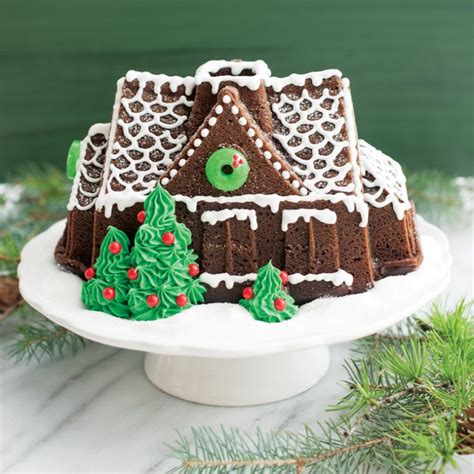 gingerbread-cake-nordic-ware image