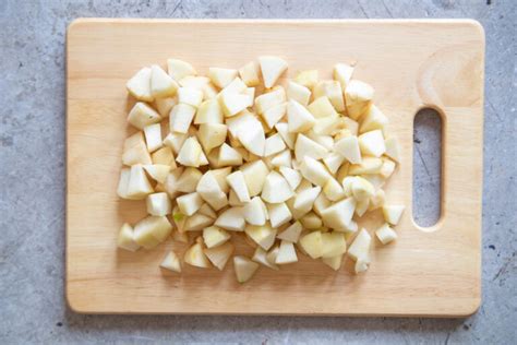 pear-jam-recipe-3-ingredients-no-pectin-fuss image