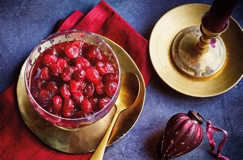 cranberry-orange-and-rosemary-sauce-tesco-real-food image