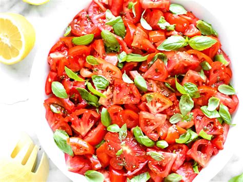 tomato-basil-salad-with-balsamic-dressing-plantdco image