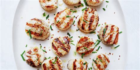 best-grilled-scallops-recipe-how-to-grill-scallops image