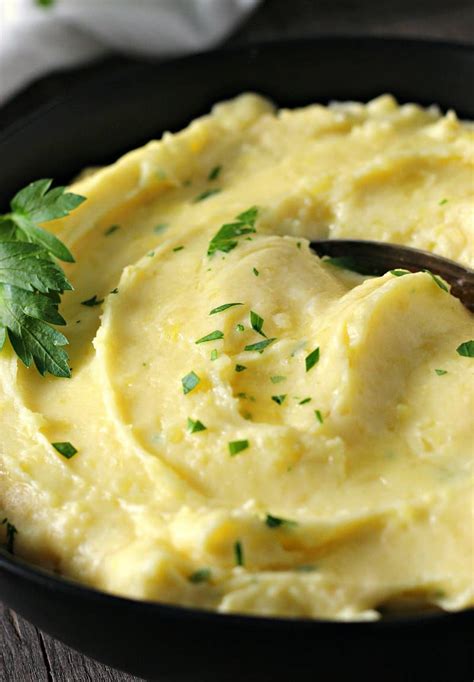smoked-gouda-mashed-potatoes-make-ahead-side-dish-a image
