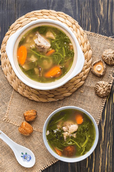 chinese-watercress-soup-西洋菜汤-wok-and-kin image