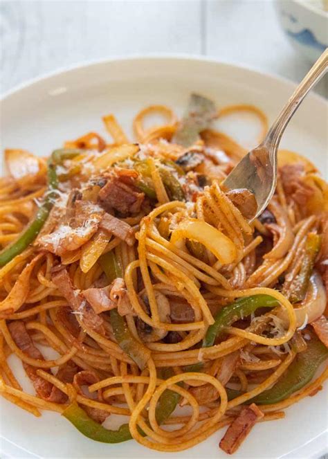 spaghetti-napolitan-japanese-ketchup-pasta-recipetin image