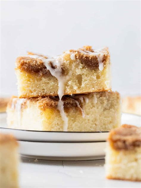 easy-moist-cinnamon-streusel-coffee-cake image