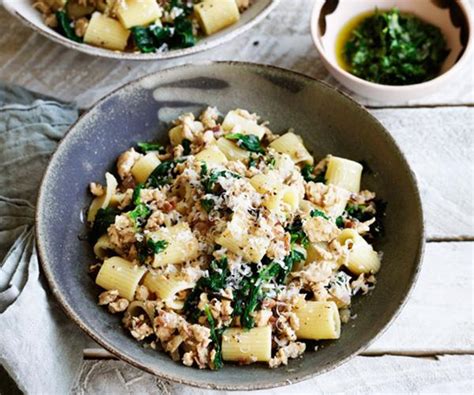 rigatoni-with-chicken-rag-and-green-sauce-gourmet image