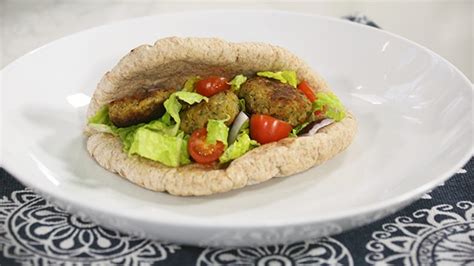 a-quick-and-easy-homemade-falafel-ctv image