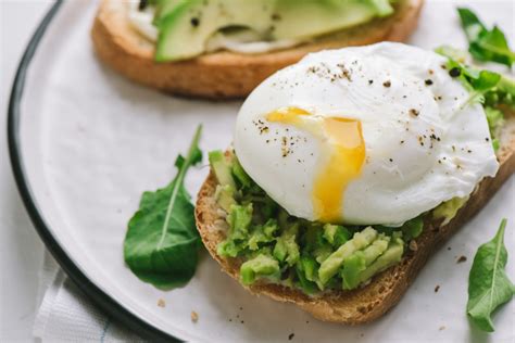 how-to-poach-eggs-foolproof-perfect-poached-eggs image