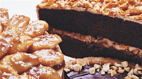 chocolate-cake-with-milk-chocolate-peanut-butter image