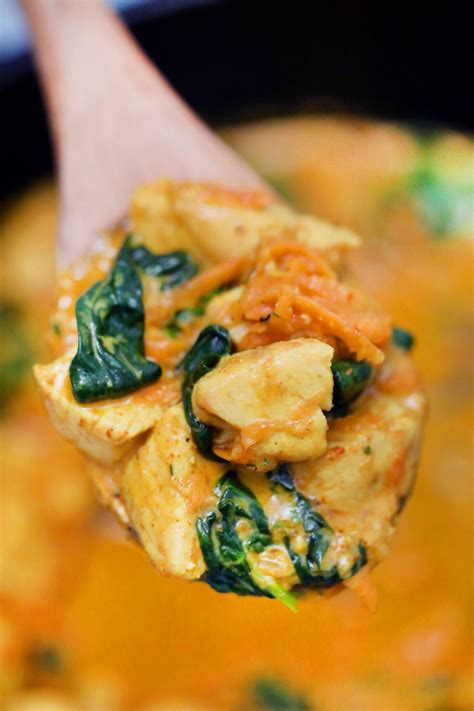 30-minute-thai-chicken-coconut-curry image