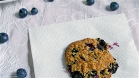 blueberry-oatmeal-chocolate-chip-cookies image