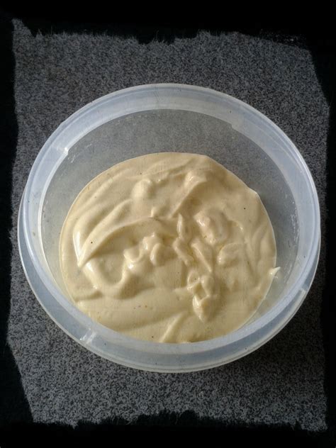 homemade-raspberry-mayonnaise-how-to-make image