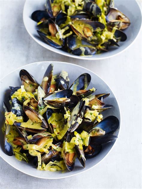 steamed-mussels-with-curry-leeks-and-saffron image