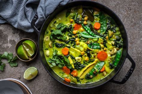 chickpea-and-spinach-thai-green-curry-food-to-glow image