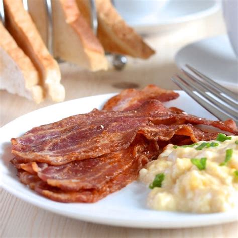 really-easy-crispy-bacon-charlottes-lively-kitchen image