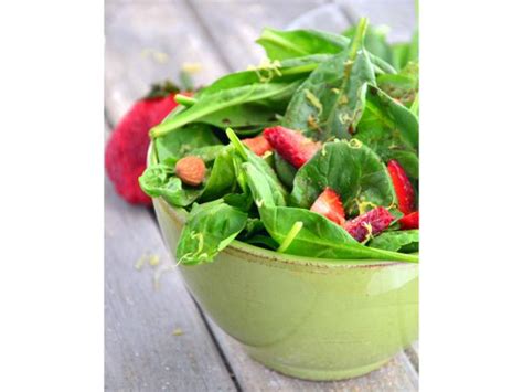 spinach-strawberry-almond-salad-with-balsamic-lime image