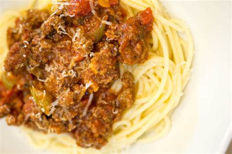 easy-and-delicious-spaghetti-sauce-with-ground-beef image