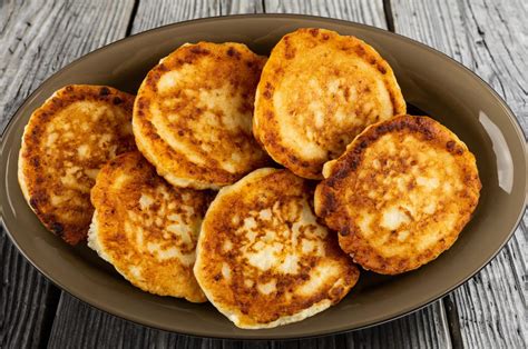 hoecakes-the-southern-cornmeal-pancake image