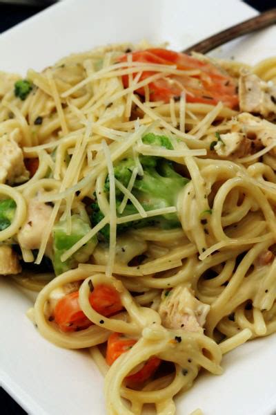 easy-chicken-pasta-primavera-my-recipe-treasures image
