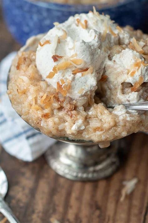 coconut-rice-pudding-easy-creamy-rice-pudding image