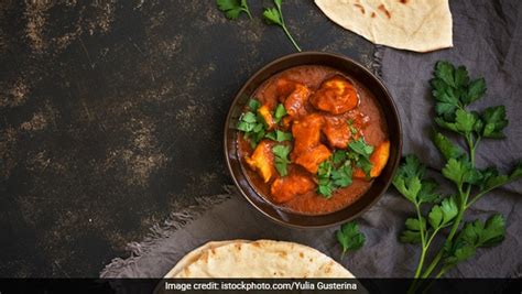 19-best-indian-chicken-curry-recipes-chicken-gravy image