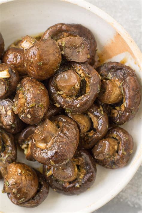 easy-balsamic-mushrooms-the-clean-eating-couple image