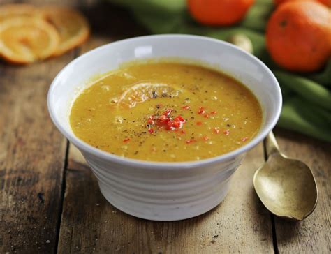 carrot-clementine-soup-recipe-abel-cole image