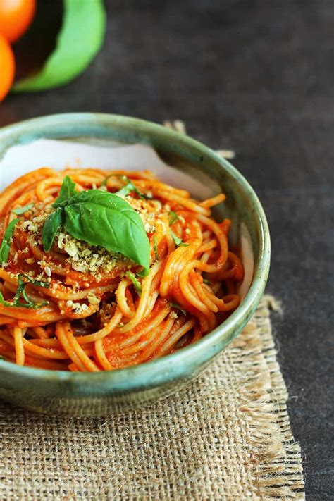 simple-roasted-tomato-spaghetti-sauce-and-garlic image