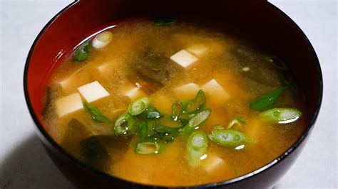 how-to-make-miso-soup-with-tofu-all-day-i-eat-like-a-shark image