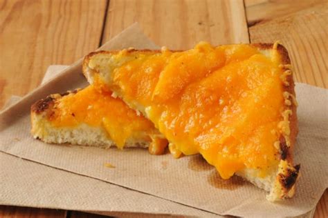 how-to-make-cheese-on-toast-food-fanatic image