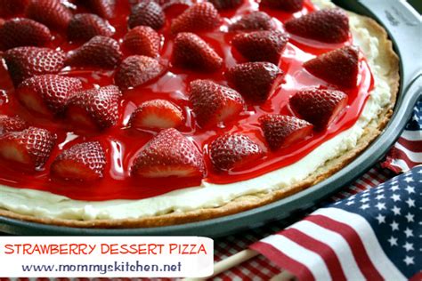 strawberry-dessert-pizza-mommys-kitchen image