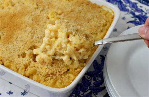 macaroni-cheese-for-a-smaller-crowd-10-12 image