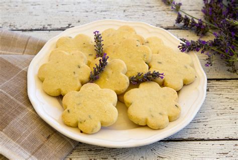 lavender-shortbread-cookies-italian-food-forever image