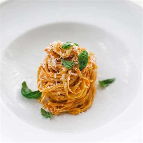 quick-pasta-pomodoro-sauce-recipe-chef-billy-parisi image