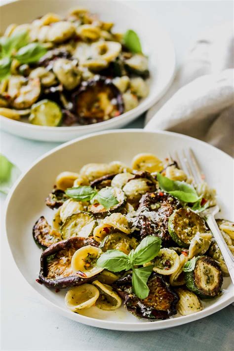 30-minute-zucchini-pesto-pasta-dishing-out-health image