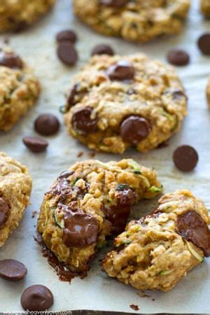 healthy-zucchini-oat-breakfast-cookies-whole-and image
