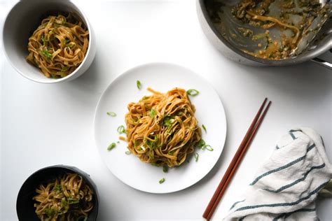 asian-garlic-noodles-recipe-buttery-garlicky image