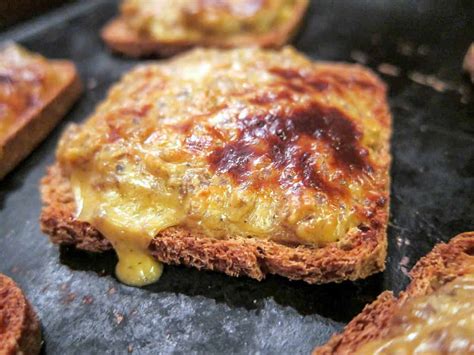 sausage-cheese-on-party-rye-bread-plain-chicken image