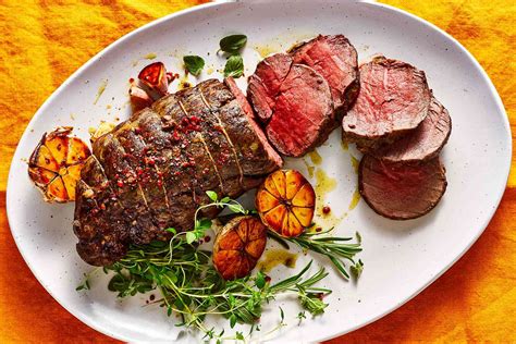 how-to-roast-beef-tenderloin-in-the-oven image